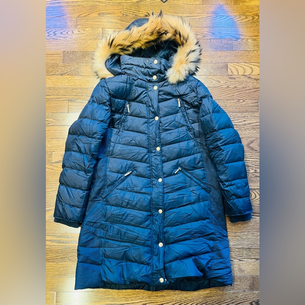 Michael Michael Kors Puffer Coat w/ Faux Fur Hood – Size L ❄️✨
